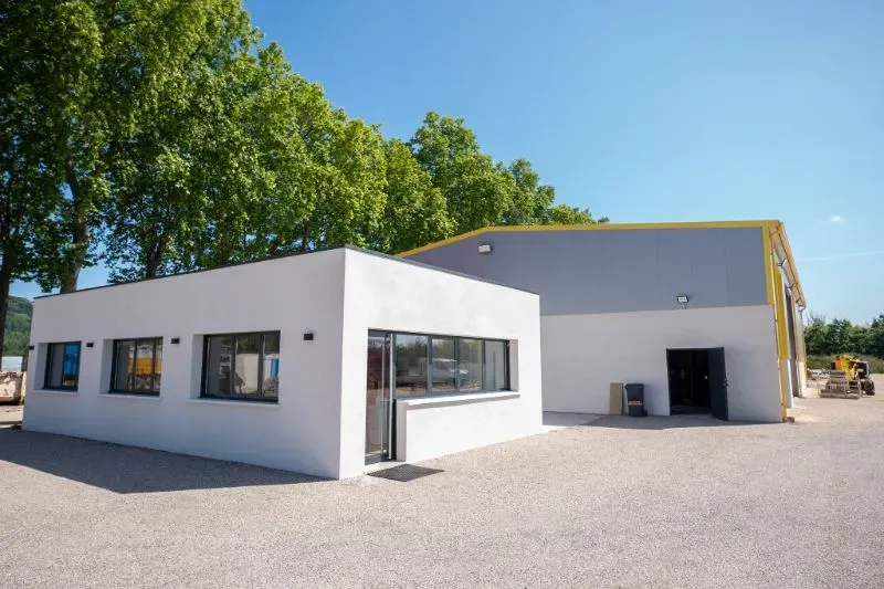 bâtiment industriel à Lafitte-sur-Lot